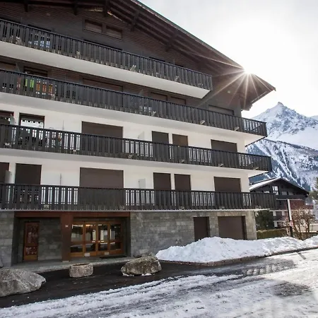 Du Brevent - Village Chamonix
